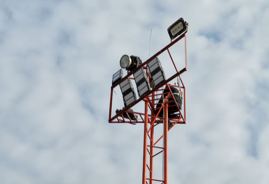 LED magas árboc fény szabványok