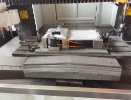 led világító lyukakat készítenek